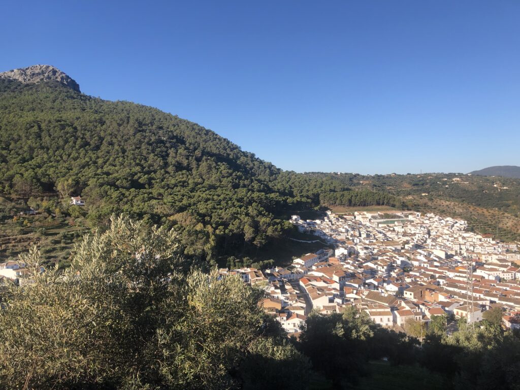 panorama-2 Desde el camino de La Donaira
