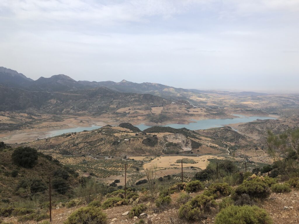 panorama-5 Embalse de El Gastor-Zahara desde el Algarín